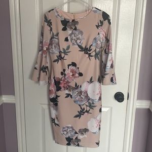 Calvin Klein lined dress. Pink. Floral. Size 2. Gold zipper.